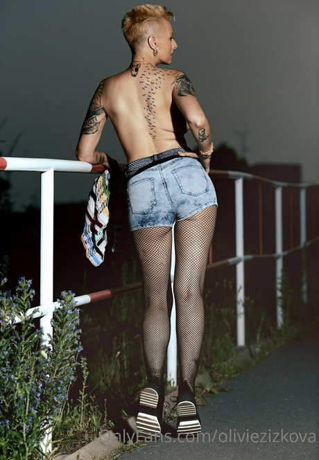 oliviezizkova star du porno adulte archive