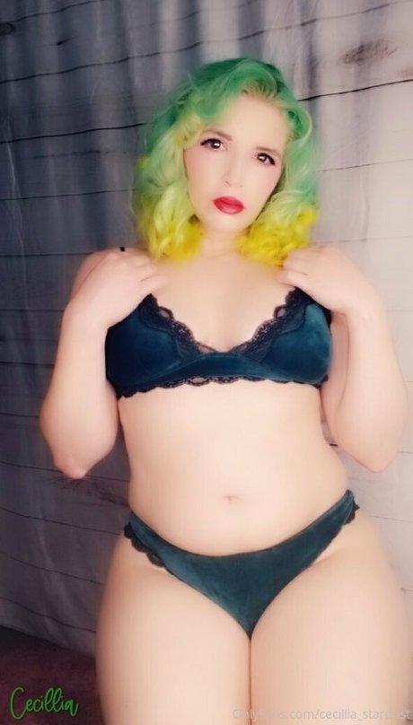 Cecillia Stardust actriz caliente archivo