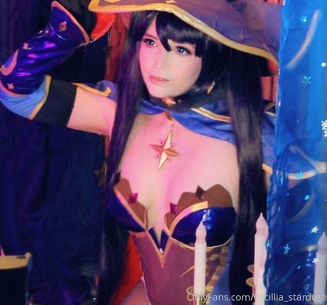 Cecillia Stardust desnudos de estrellas porno recopilación