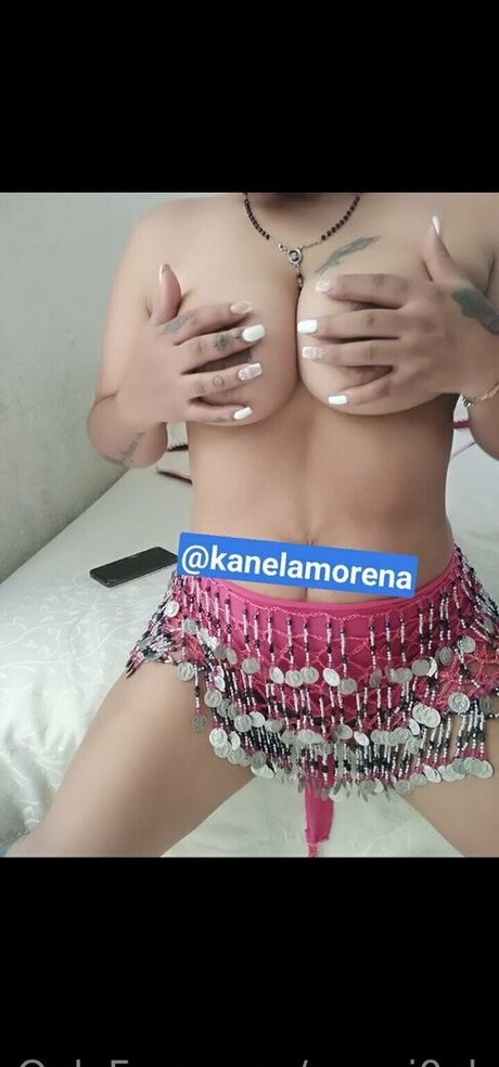 lencería negra onlyfans hermoso foto