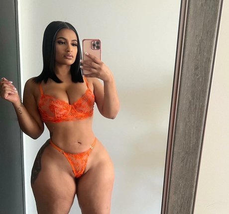 Princess A1naniee étoile exclusive image