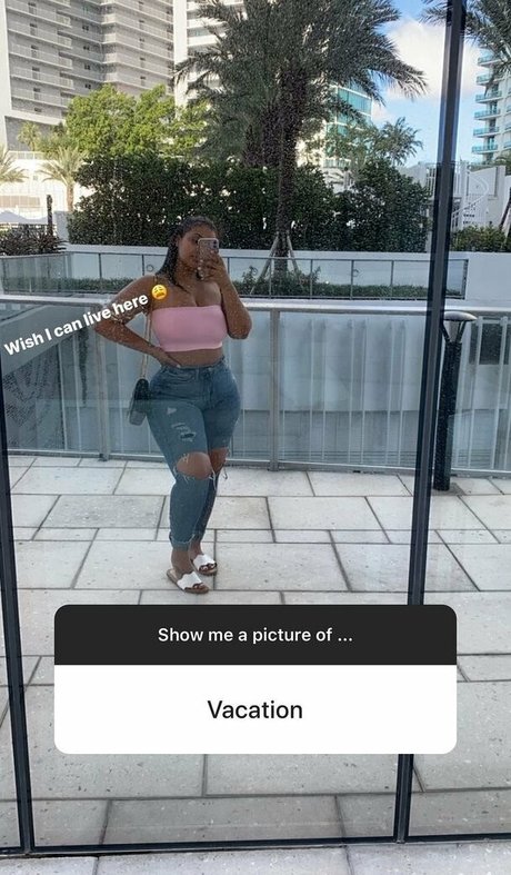 Princess A1naniee estrella desnuda imagen