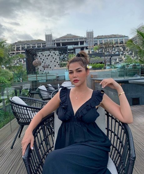 Djbutterfly36 modèle adulte photo