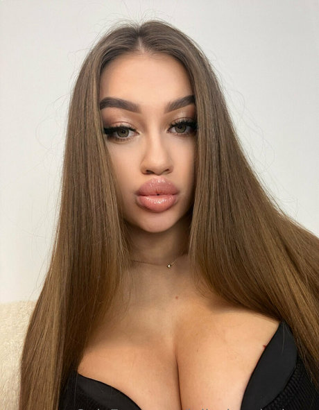 leila kaminskaya modèle sexy galerie