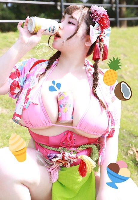 Umi Mitoma art star du porno photo