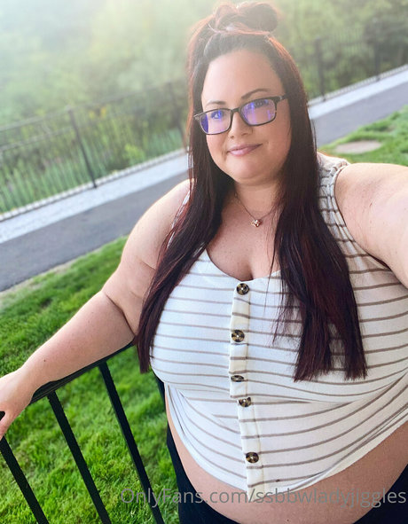 ssbbwladyjiggles meilleure actrice des photos