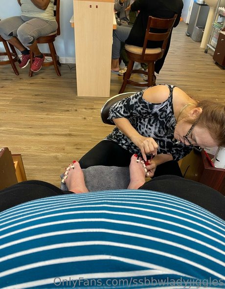 ssbbwladyjiggles estrella desnuda fotos