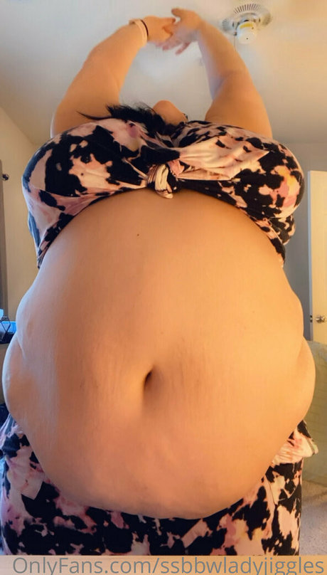 ssbbwladyjiggles joli modèle galeries