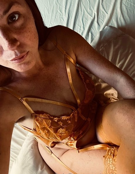 araisyours arte estrella porno galería