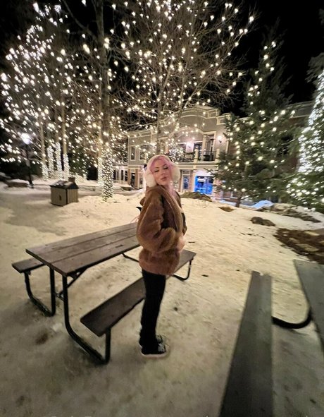 Strawberrysquirtcake art modèle image