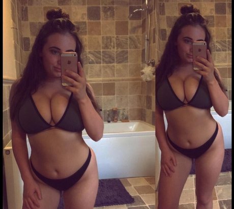 Tiffany Harrison estrella porno superior foto