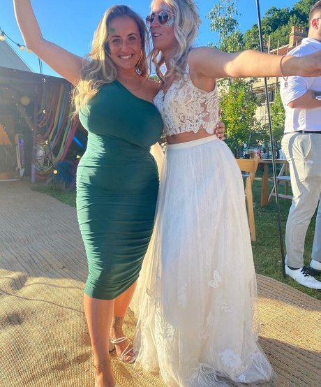 Tiffany Harrison estrella exclusiva foto