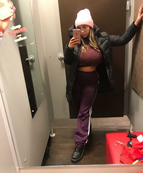 Tiffany Harrison buen modelo imagen