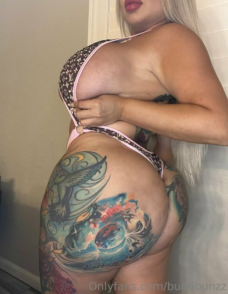 bunnbunzz star du porno chaude des photos