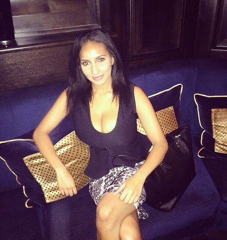 ShayLiving top star photo