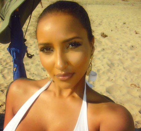 ShayLiving modelo exclusivo imagen