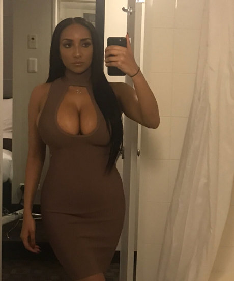 ShayLiving desnudos estrella archivo