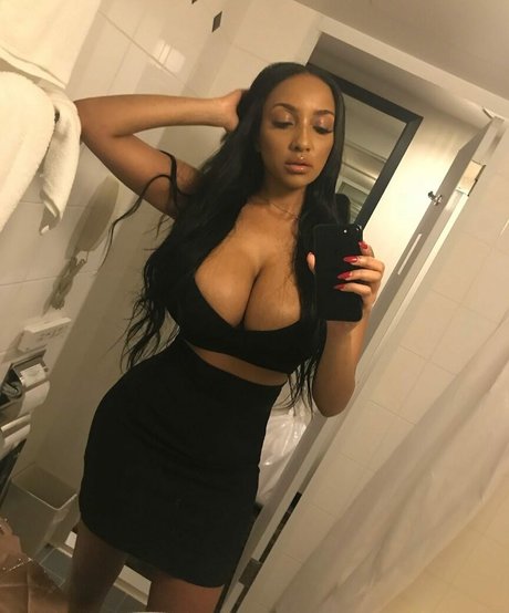 ShayLiving belle star du porno des photos