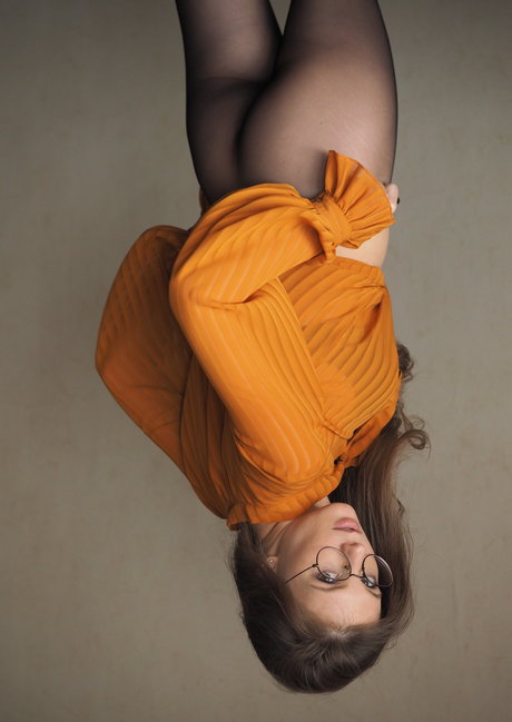 Anyutamoor bonita actriz galería