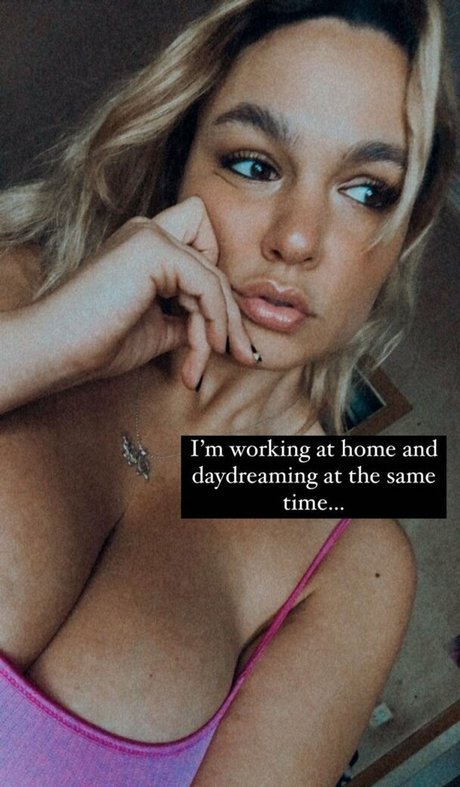 Acronopia bonita actriz fotos