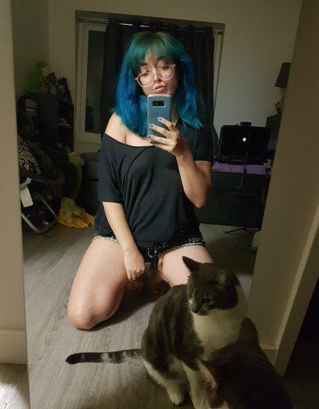 nyamfree modelo superior imágenes