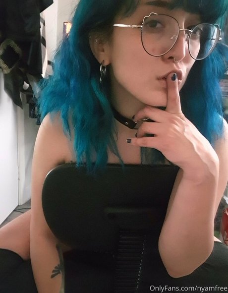 nyamfree actriz atractiva foto