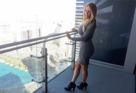 Nicolle A art star du porno image