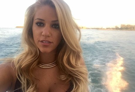 Nicolle A modelo hermosa foto