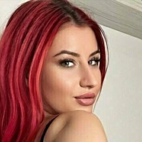 sweetroxx actriz erótica imagen