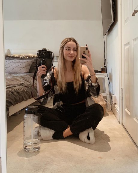 famous midget onlyfans hot porn picture