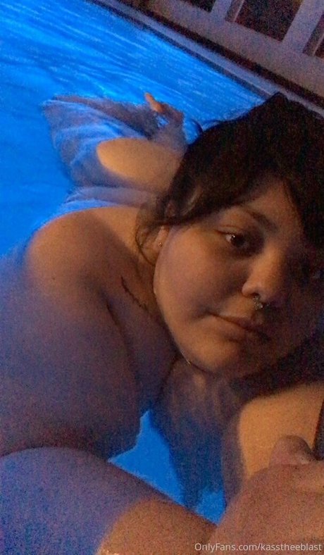 kasstheeblast actrice artistique des photos