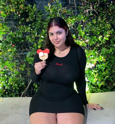 Marian Tatte star nudes pic