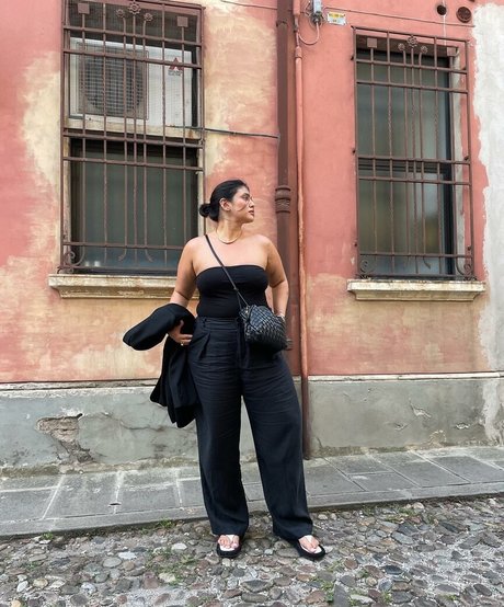 La Tecia Thomas actriz de desnudos fotos