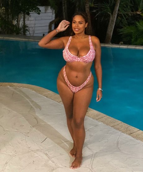 Chanelle Mauricette perfect actress image