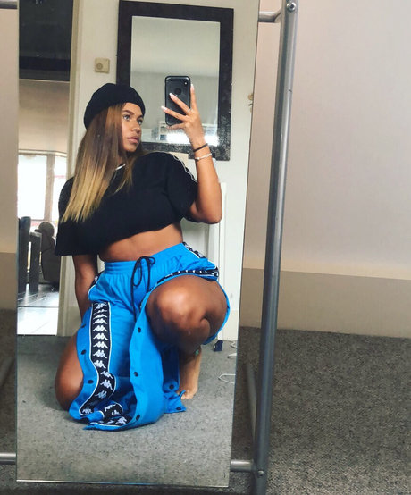 Chanelle Mauricette modèle de haute qualité images