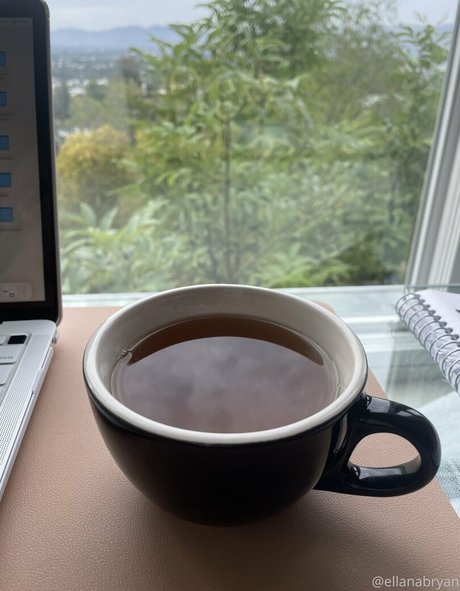 Ellanabryan actrice libre images