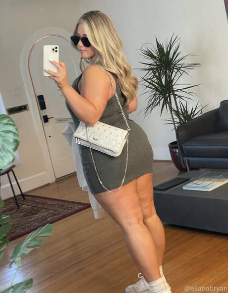 Ellanabryan star du porno sexy image