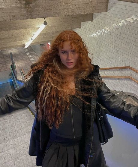 Nika Parker star du porno parfaite collection