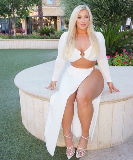 Taya Christian art modèle photo