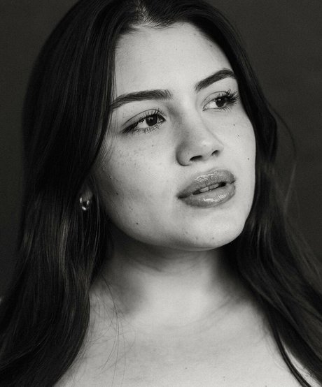 Rachel Anastacia modèle adulte galeries