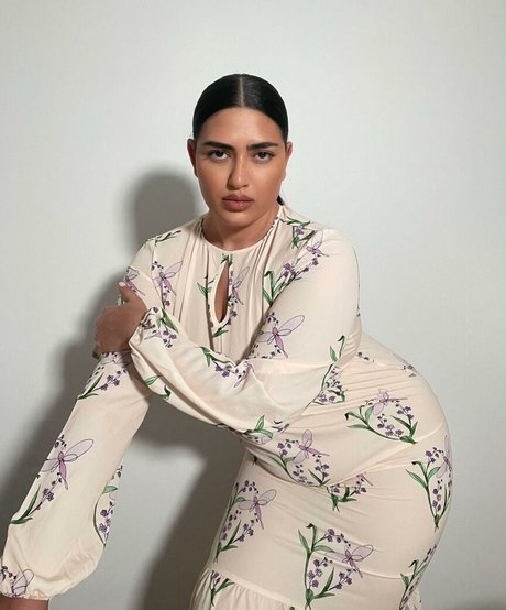 Irena Drezi star du porno de haute qualité galeries