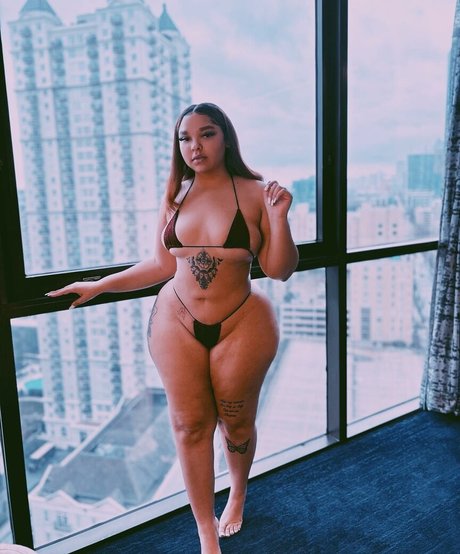 amberdyme actrice nue des photos