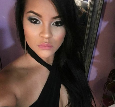 Toni Salina Chee Young star du porno gratuite archive