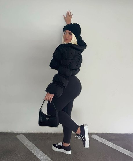 kaylanegs bonita actriz imágenes