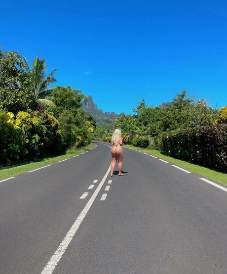 kaylanegs modèle joli des photos