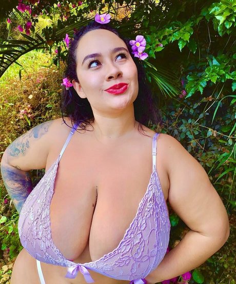 Blaalz modèle gratuit des photos