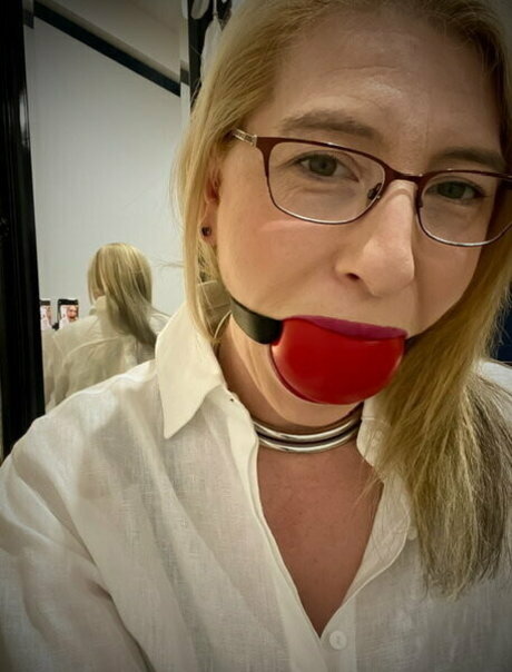 aussiebondagegirl estrella del arte foto