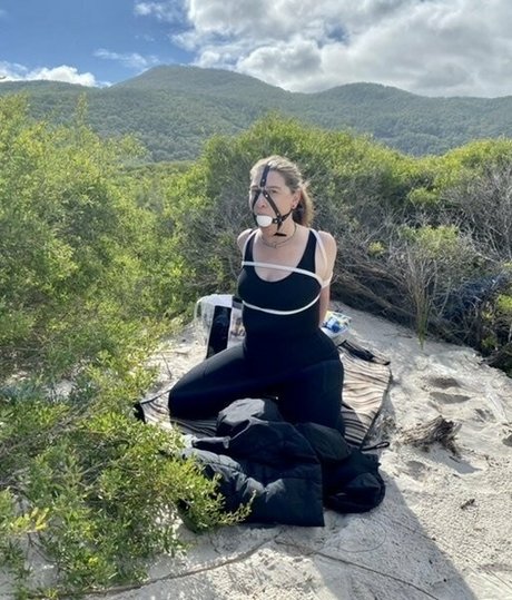 aussiebondagegirl modelo atractivo foto