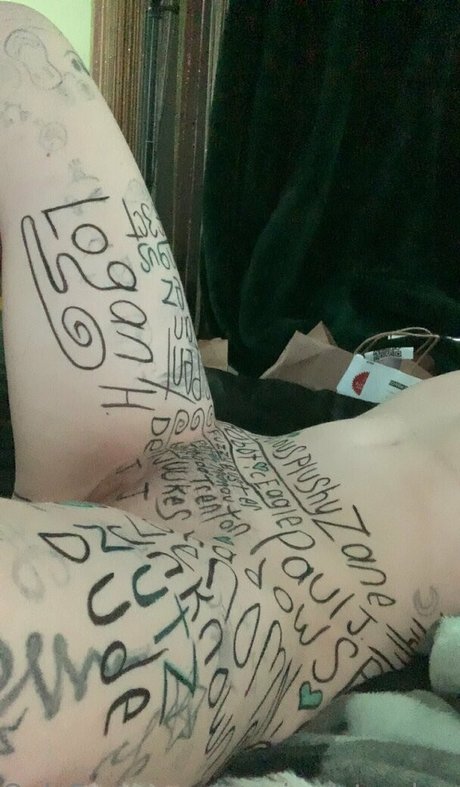 curvy blonde onlyfans sexy pic