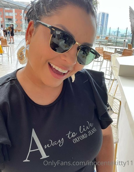 inocentekitty11 estrella de alta calidad foto